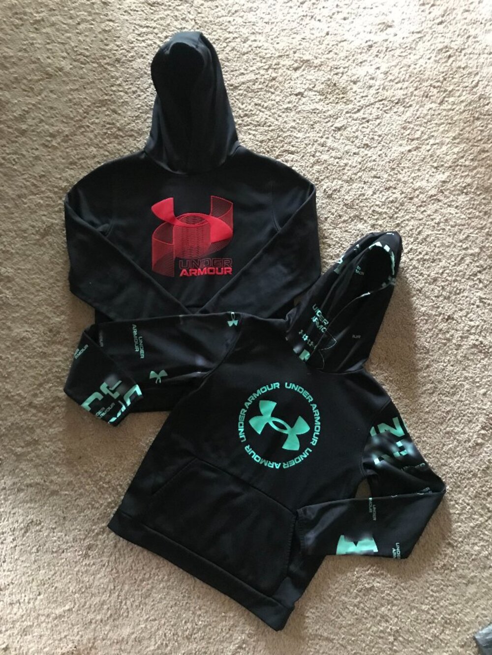 Boys ( Youth ) Size Large Under Armor hoodies